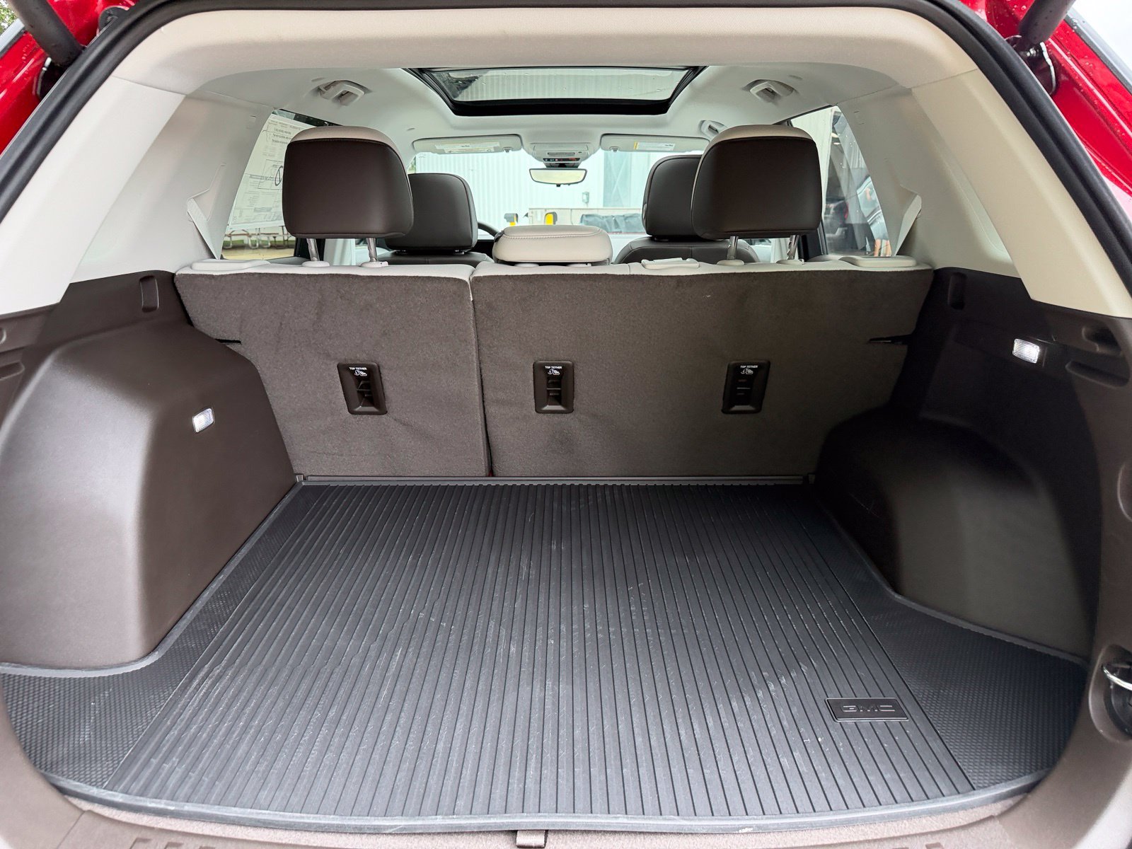 New 2027 GMC Terrain Denali w/ LPO, Floor Liner Package AWD/4WD image 36