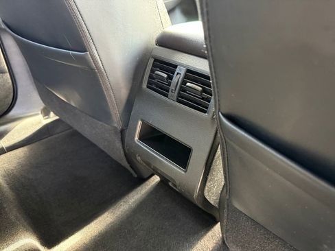 Used 2024 Mitsubishi Outlander SE image 21