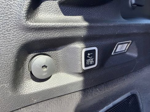 Used 2025 Jeep Grand Cherokee L Summit AWD/4WD image 26