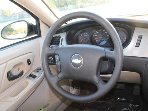 Used 2006 Chevrolet Monte Carlo LS FWD image 14