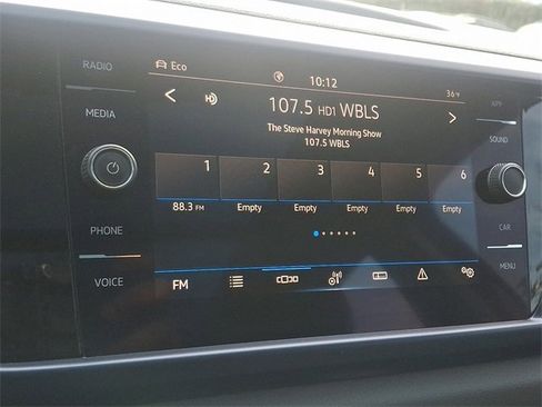 Certified 2022 Volkswagen Taos SE image 18