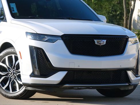 Used 2021 Cadillac XT6 Sport image 18