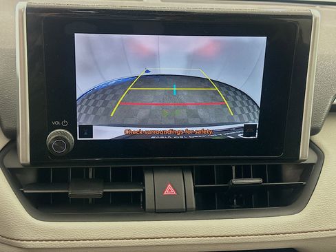 Used 2025 Toyota RAV4 XLE w/ Convenience Package FWD image 22