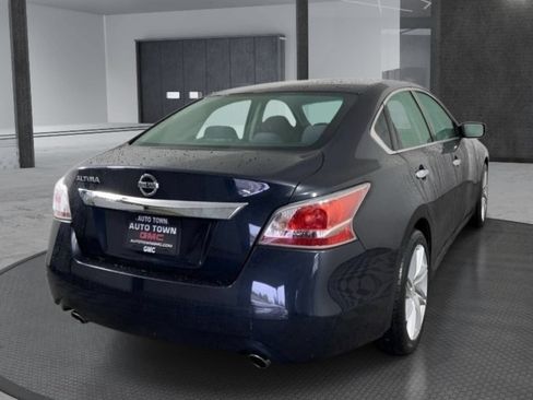 Used 2015 Nissan Altima 2.5 S w/ Power Driver Seat Package FWD image 3