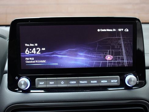 Used 2023 Hyundai Kona Limited image 31