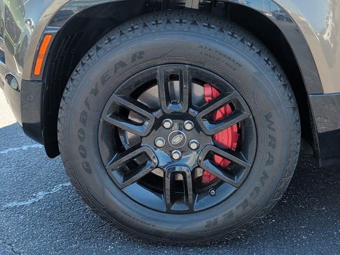 Used 2020 Land Rover Defender 110 X AWD/4WD image 10