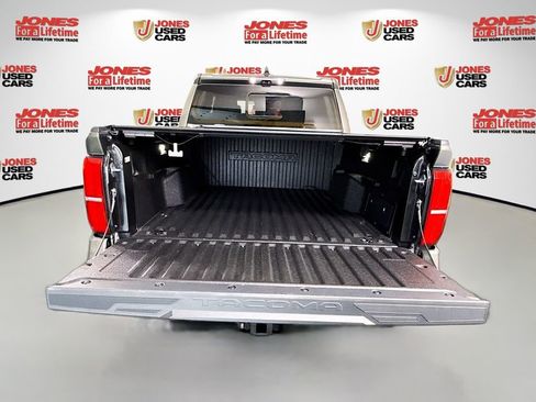 Certified 2024 Toyota Tacoma TRD Sport w/ TRD Sport Premium Package AWD/4WD image 31