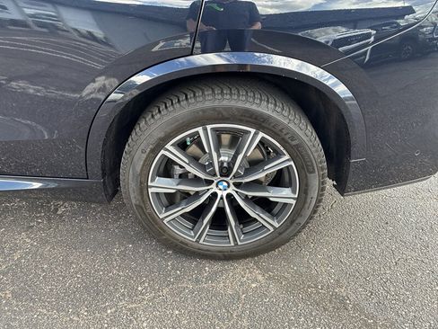 Used 2021 BMW X5 xDrive40i w/ M Sport Package AWD/4WD image 10