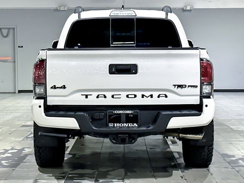 Used 2018 Toyota Tacoma TRD Pro image 9