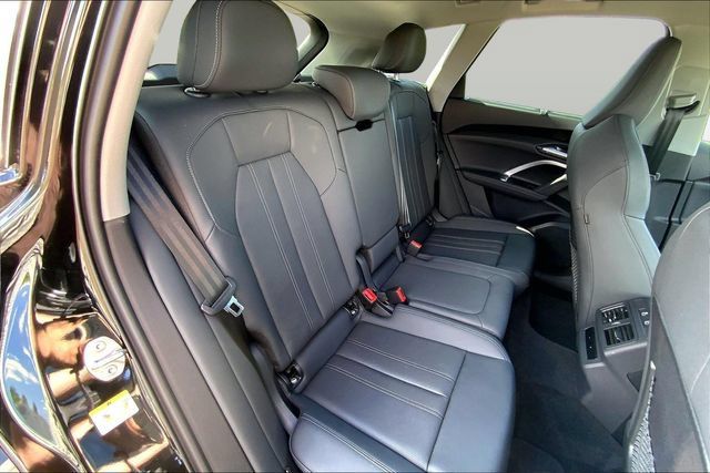 Used 2025 Audi Q5 Premium Plus w/ Premium Plus AWD/4WD image 19