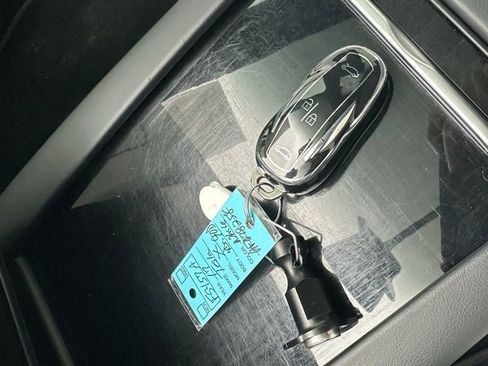 Used 2017 Tesla Model X 90D image 30