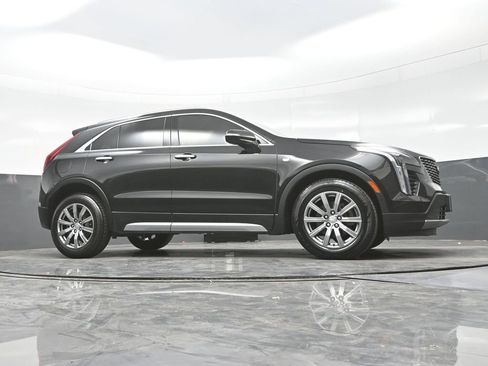 Certified 2022 Cadillac XT4 Premium Luxury w/ Enhanced Visibility Package image 30
