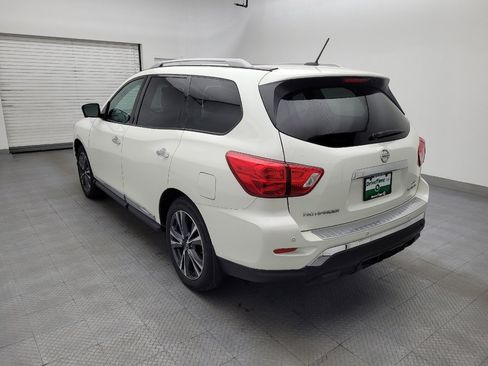 Used 2017 Nissan Pathfinder Platinum w/ Family Entertainment Package AWD/4WD image 5