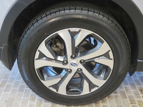 Used 2021 Subaru Outback Limited w/ Popular Package #2 image 9