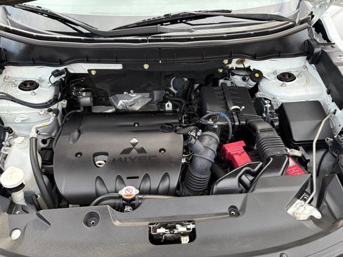 Used 2021 Mitsubishi Outlander Sport SE image 35