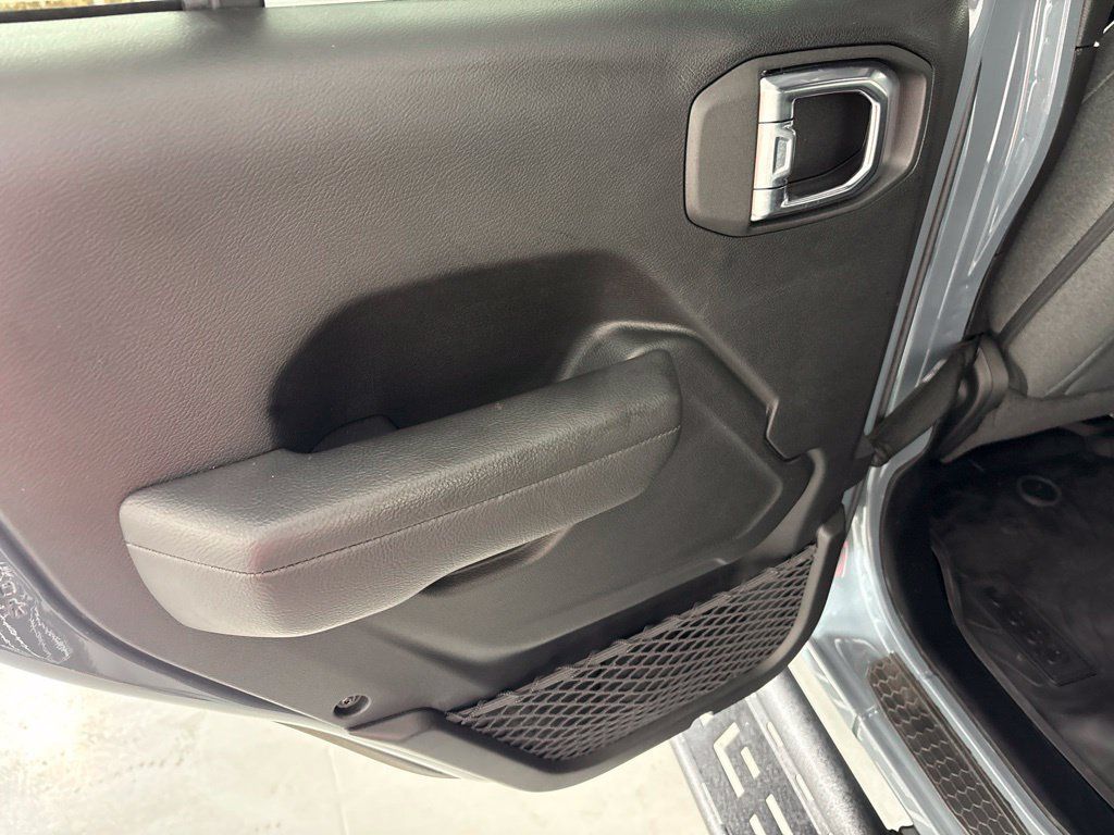 Used 2026 Jeep Wrangler Unlimited Sport AWD/4WD image 23