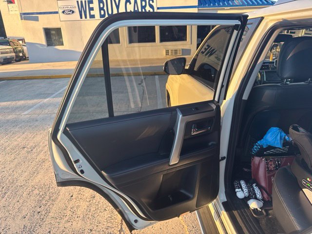Used 2018 Toyota 4Runner Limited RWD image 29