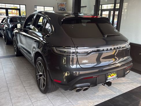 Used 2022 Porsche Macan S image 3