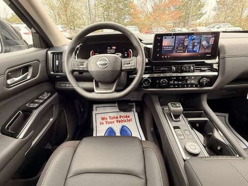 New 2026 Nissan Pathfinder SL image 22