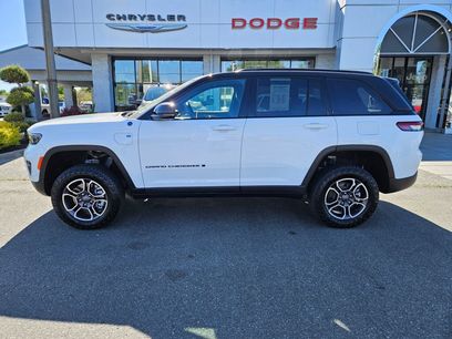 Used 2022 Jeep Grand Cherokee Trailhawk w/ Advanced Protech Group II
