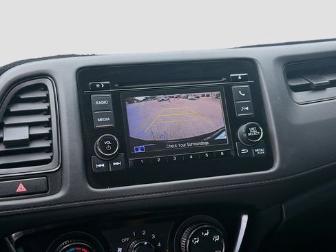 Certified 2022 Honda HR-V LX image 13