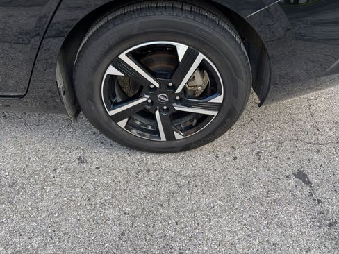 Used 2025 Nissan Sentra SV FWD image 24