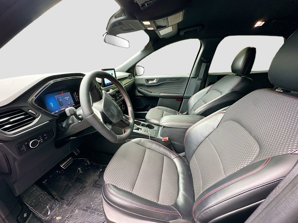 Used 2023 Ford Escape ST-Line AWD/4WD image 21