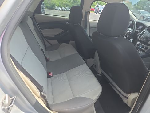 Used 2013 Ford Focus SE FWD image 10