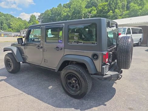 Used 2016 Jeep Wrangler Unlimited Sport AWD/4WD image 8