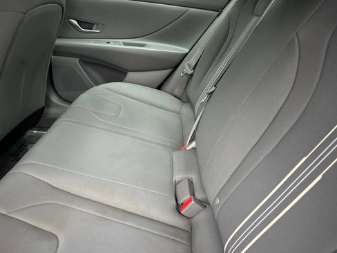 Used 2024 Hyundai Elantra SEL image 5