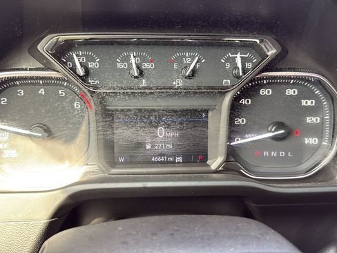 Used 2021 GMC Sierra 1500 Elevation w/ LPO, Elevation Black Package AWD/4WD image 12