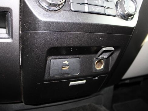 Used 2018 Ford F150 XLT image 28