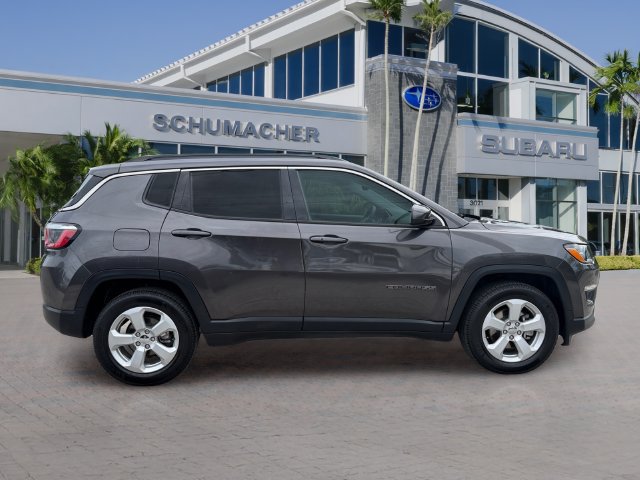 Used 2018 Jeep Compass Latitude w/ Popular Equipment Group FWD image 8