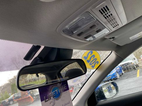 Used 2022 Honda HR-V EX image 24