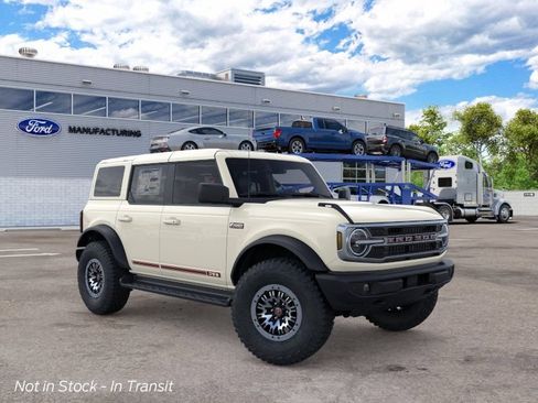 New 2026 Ford Bronco Outer Banks w/ Sasquatch Package AWD/4WD image 7