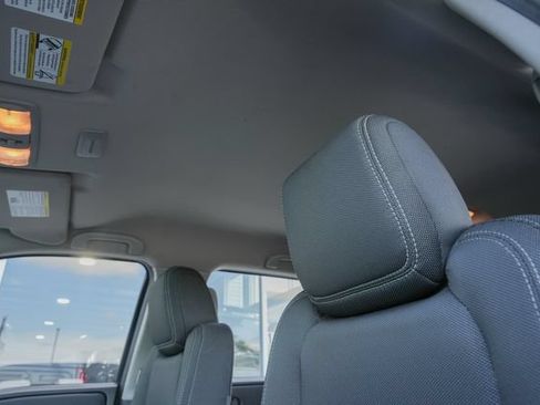 Used 2022 Nissan Frontier SV RWD image 26
