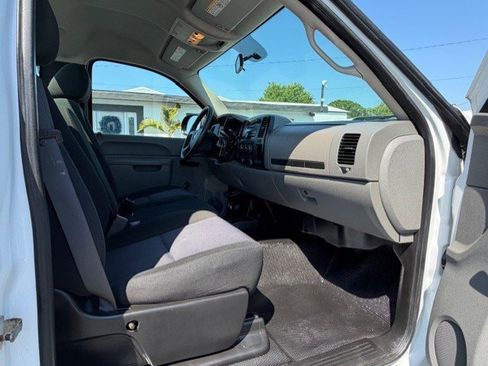Used 2010 Chevrolet Silverado 2500 W/T image 15