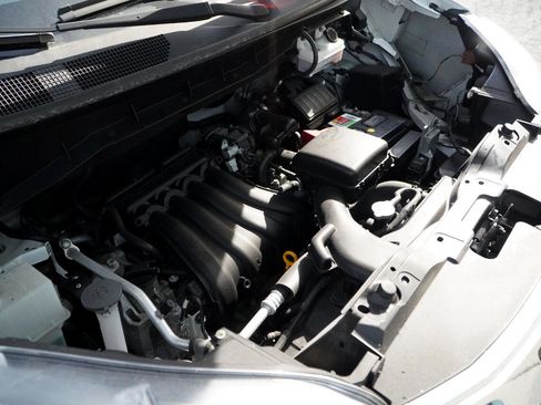 Used 2020 Nissan NV200 SV w/ Sliding Glass Door Package image 40