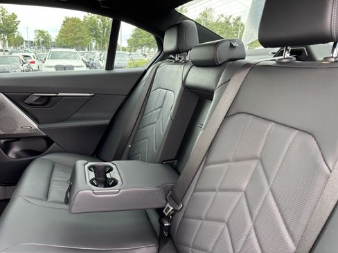 Certified 2024 BMW i5 eDrive40i w/ Convenience Package RWD image 33