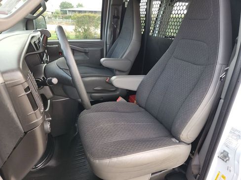 Used 2024 Chevrolet Express 2500 w/ Driver Convenience Package image 12