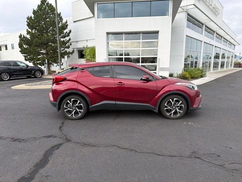 Used 2018 Toyota C-HR XLE FWD image 6