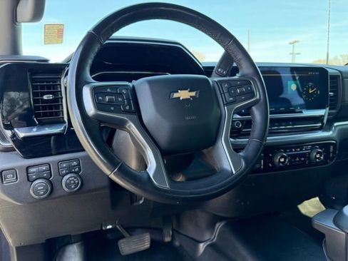 Used 2024 Chevrolet Silverado 2500 LTZ image 16