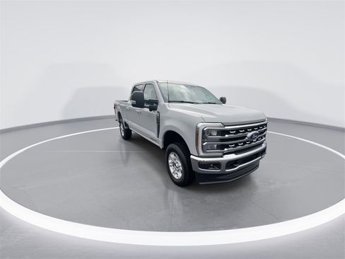 New 2026 Ford F250 XLT w/ XLT Premium Package image 2