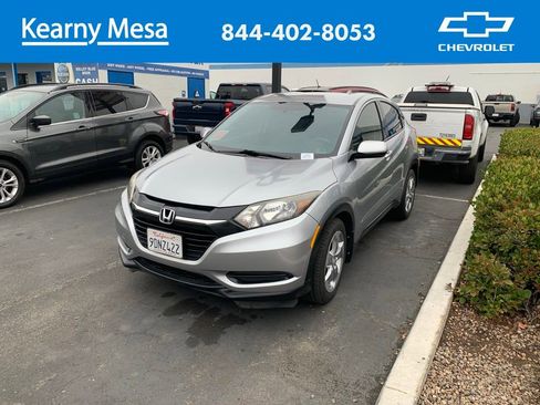 Used 2017 Honda HR-V LX image 1
