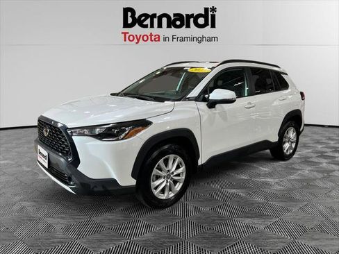 Certified 2023 Toyota Corolla Cross LE w/ Moonroof Package image 1