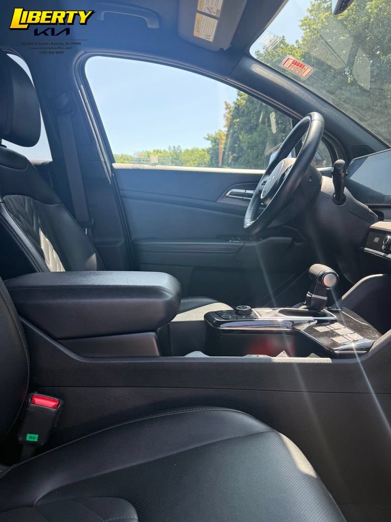 Used 2023 Kia Sportage X-Line AWD/4WD image 9