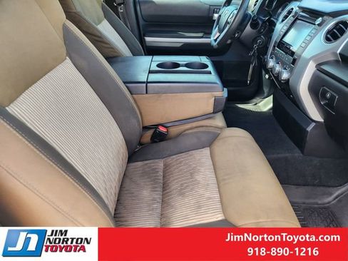 Used 2014 Toyota Tundra SR5 AWD/4WD image 15