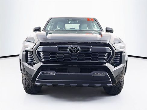 Used 2024 Toyota Tacoma TRD Off-Road AWD/4WD image 6