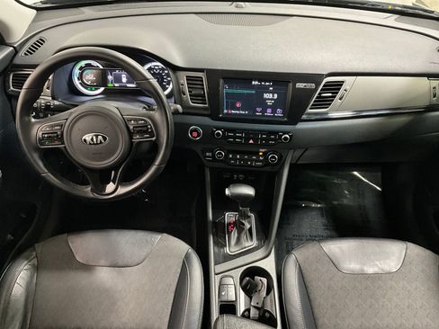 Used 2019 Kia Niro S Touring image 15