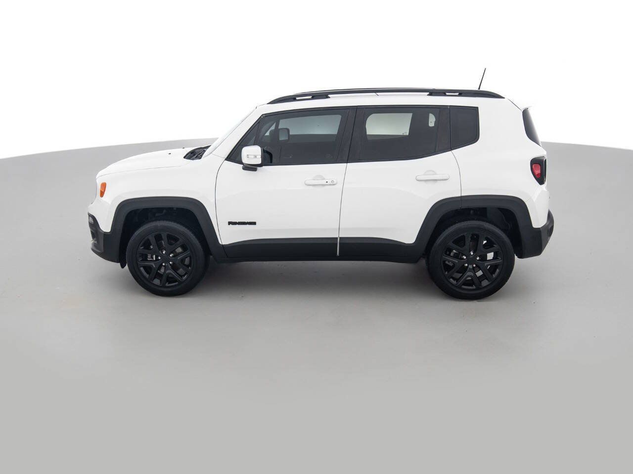 Used 2018 Jeep Renegade Altitude w/ UConnect 8.4 Nav Group AWD/4WD image 8